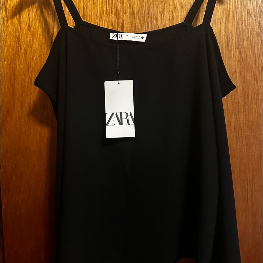 Zara strap sleeve top. New chest 17 1/2 inches length 19 inches.